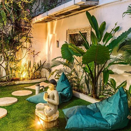 Renovated Mara Villa Double Six Beach スミニャック エクステリア 写真