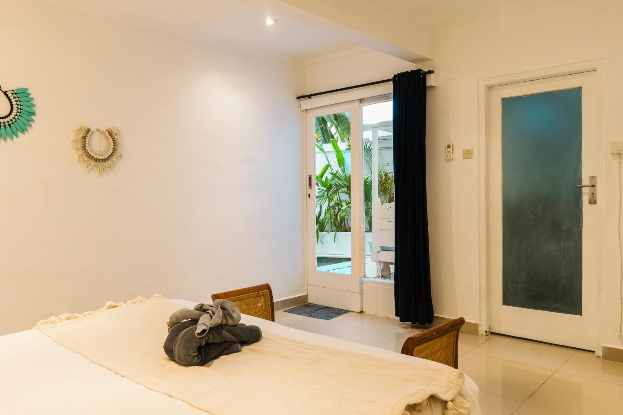 Renovated Mara Villa Double Six Beach スミニャック エクステリア 写真