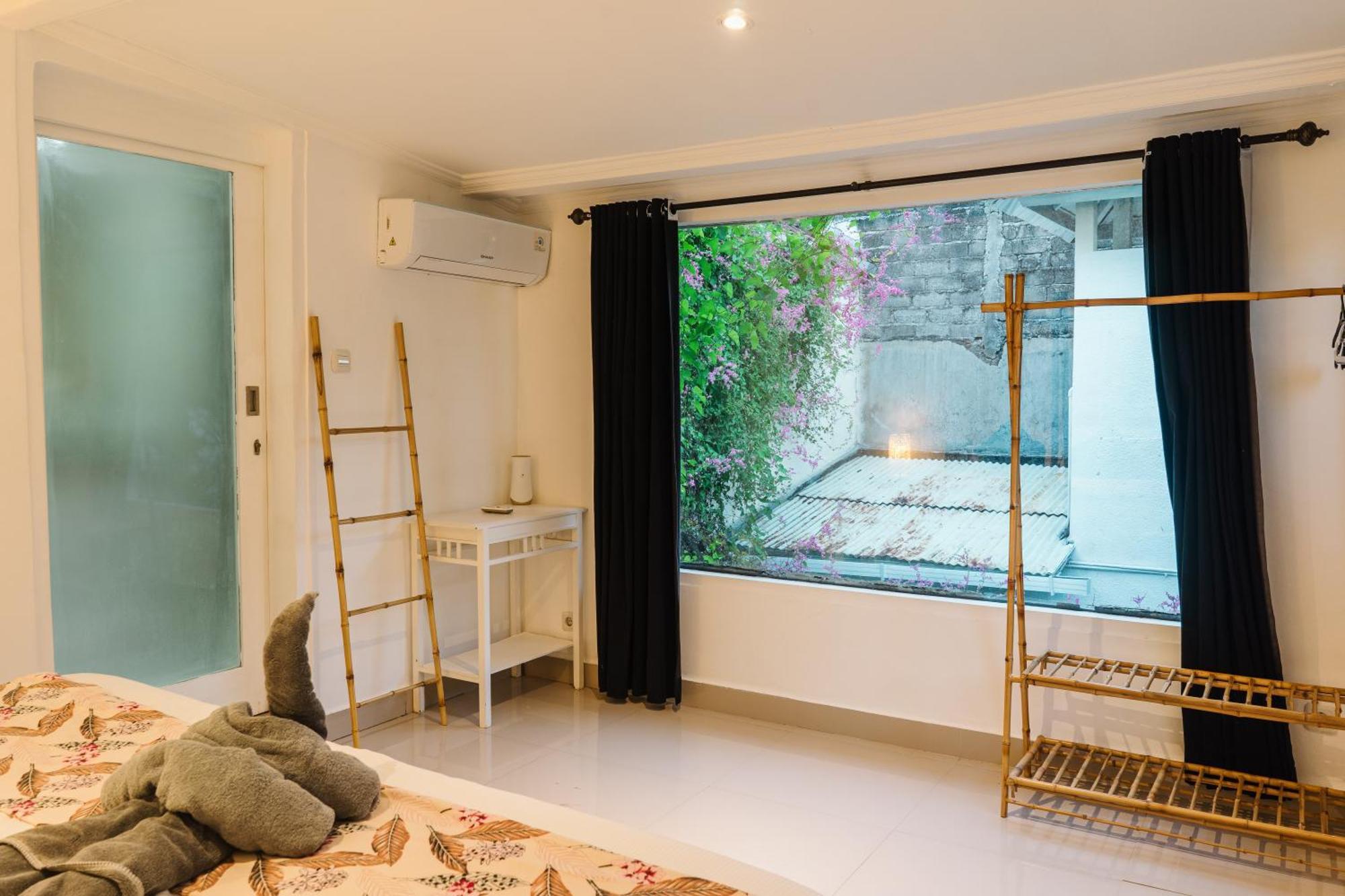 Renovated Mara Villa Double Six Beach スミニャック エクステリア 写真