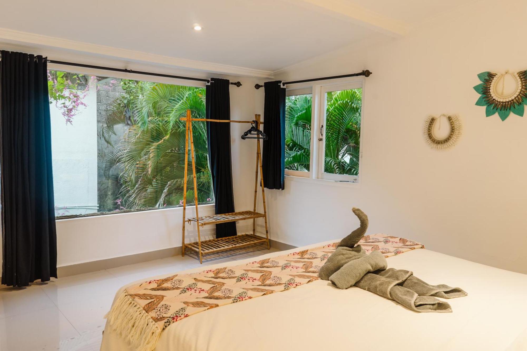 Renovated Mara Villa Double Six Beach スミニャック エクステリア 写真