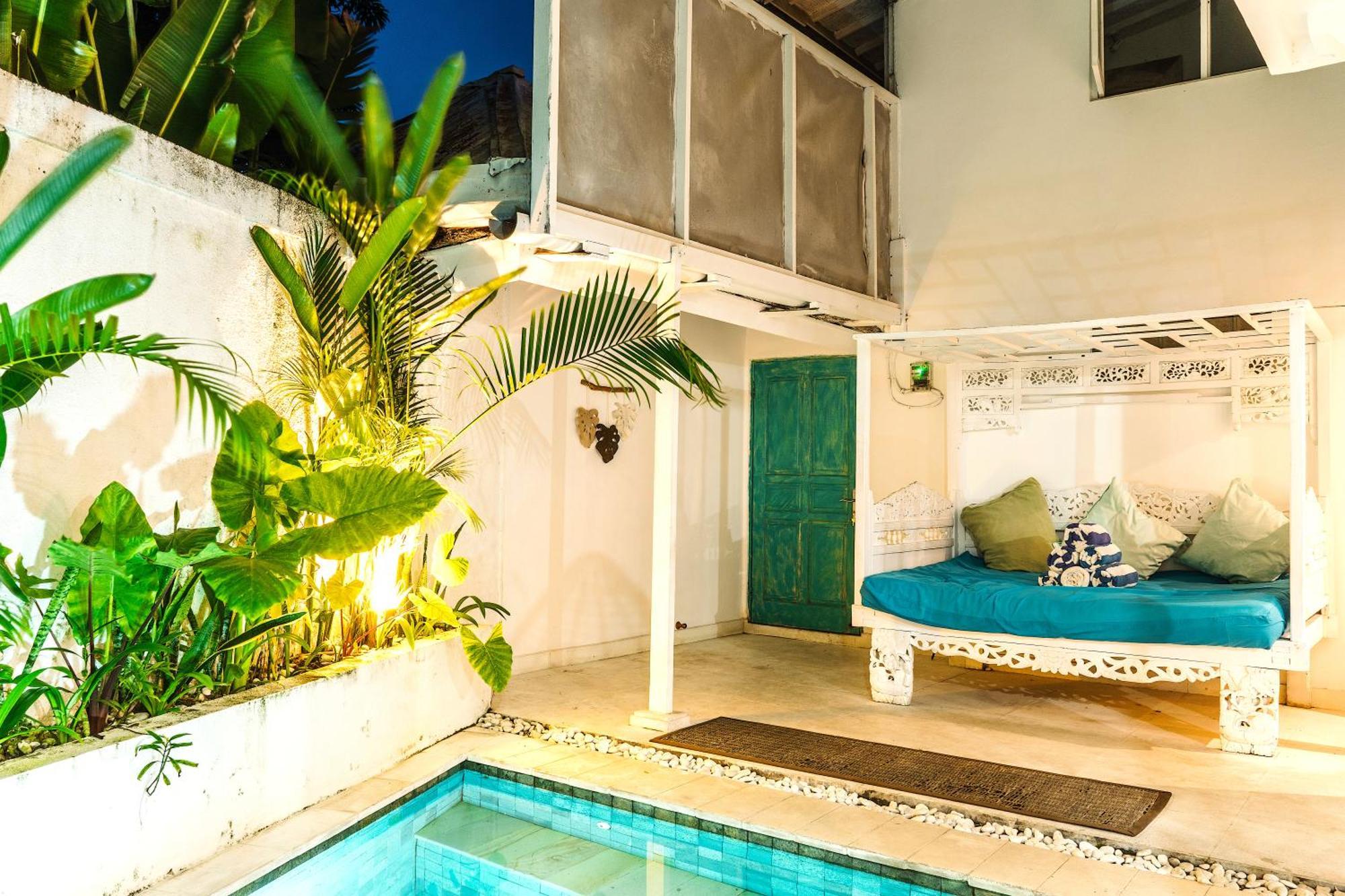 Renovated Mara Villa Double Six Beach スミニャック エクステリア 写真