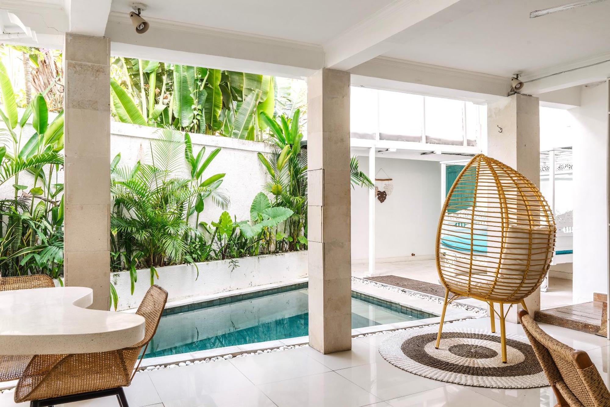 Renovated Mara Villa Double Six Beach スミニャック エクステリア 写真